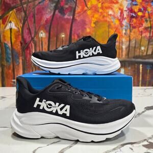 Hoka One W Clifton 10 Black White Size 8.5 B Women's Running 1162031 BWHT